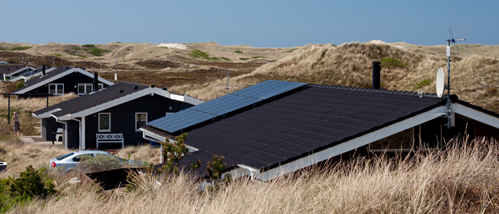 Hvis du ikke bruger dit sommerhus om vinteren, er det en god idé at lukke det ned. Så kan du undgå skader, som ikke er dækket af din forsikring. Det er en god idé allerede nu at beslutte, om sommerhuset skal lukkes ned, eller om det skal bruges i løbet af vinteren.