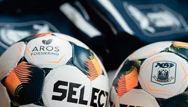 Aros Forsikring og AGF fodbolde
