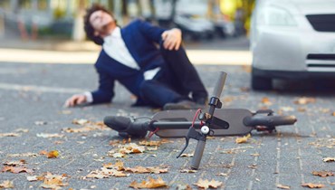 Elløbehjul er efterhånden blevet helt almindelige i gadebilledet, men hvordan er du egentlig dækket, og hvilke regler gør sig gældende, når du færdes i trafikken? Læs med her, hvor vi gennemgår alle de ting, du bør vide, inden du suser hen ad cykelstien på dit elløbehjul.