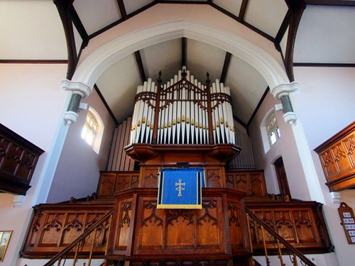 The organ at United Reformed Church in Sutton in Ashfield