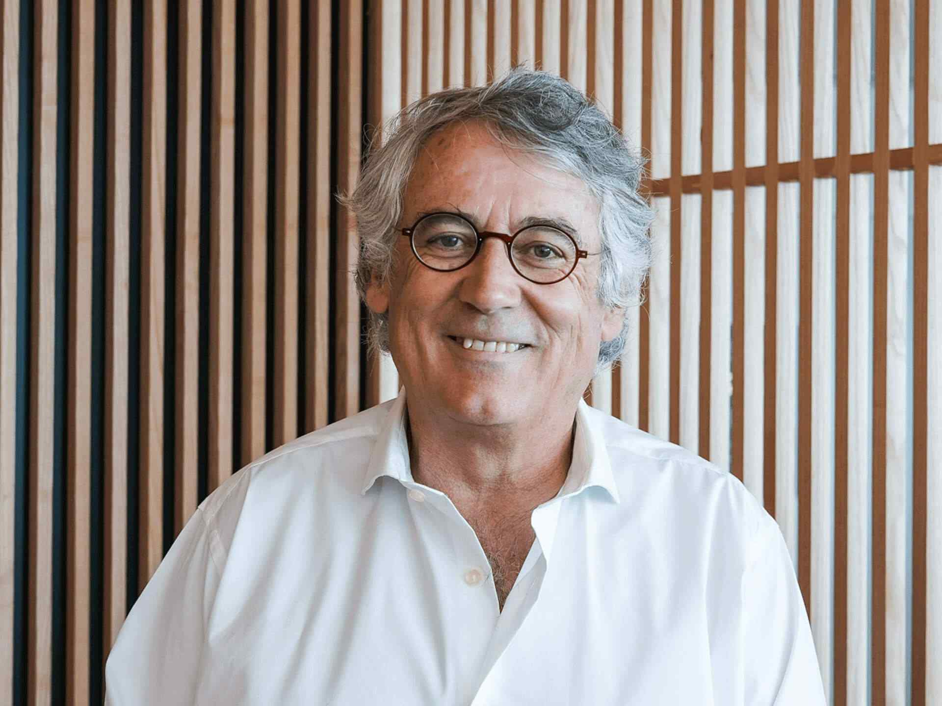 Clinical Director Dr. Fernando Cássio