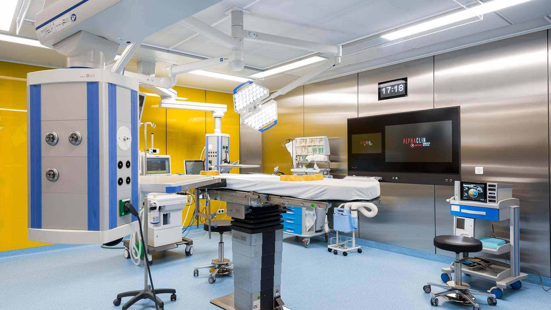 Carcavelos Surgical Clinic operating room