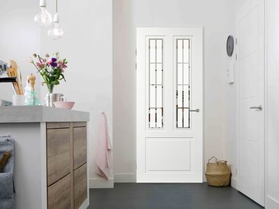 Klassieke binnendeur met glas in lood