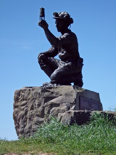 Silverhill Wood bronze statue of Nottinghamshire miner