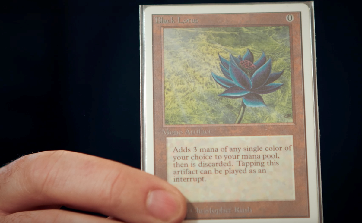 Pelle har givet 50.000 kroner for sit ’Black Lotus’ Magic the Gathering-kort. Og det er ikke det eneste kort i samlingen han har givet flere tusinde kroner for.