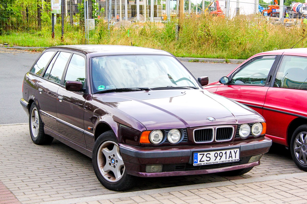 BMW E34 5-serie indtager førstepladsen. Bilen blev produceret mellem 1987 og 1996