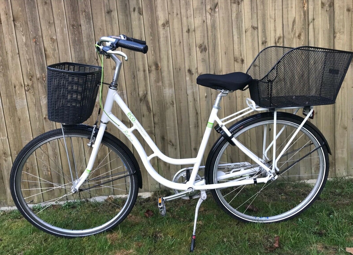 Karen fra Silkeborg skal af med sin cykel, så den kan i skrivende stund blive din for 3.000 kroner. Cyklen har syv gear og er en størrelse 50.