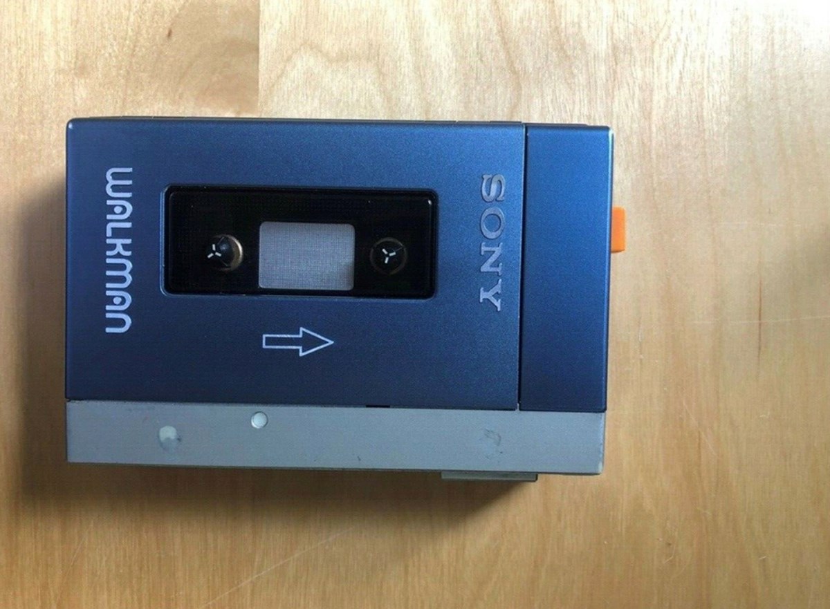 Denne originale Sony Walkman TPS-L2 sælges på DBA til 2.000 kroner selvom den ikke virker