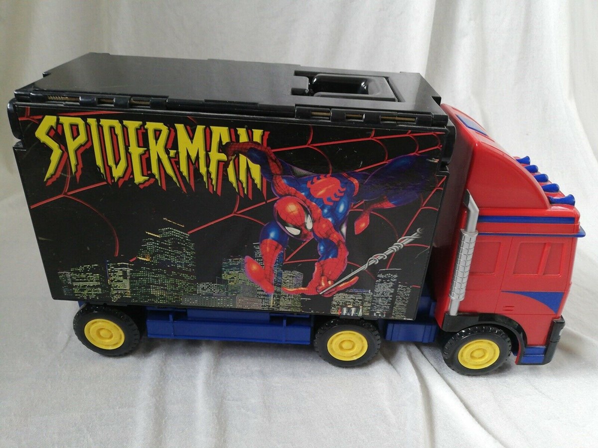 Hos Hans i Holmegaard holder den lastbil med Spiderman og venter på at komme på eventyr igen. Prisen for bilen er 85 kroner.