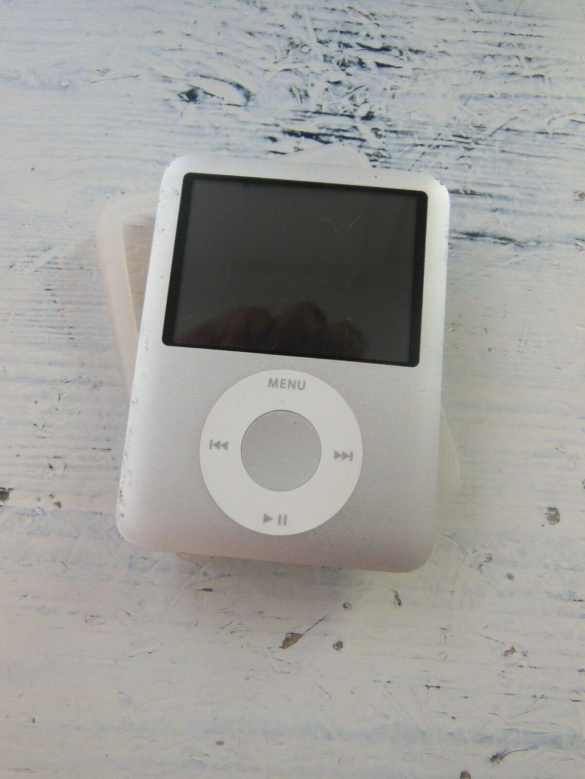 Du kan heldigvis stadig få en iPod på DBA. Denne kan du købe på Christianshavn til 400 kroner.