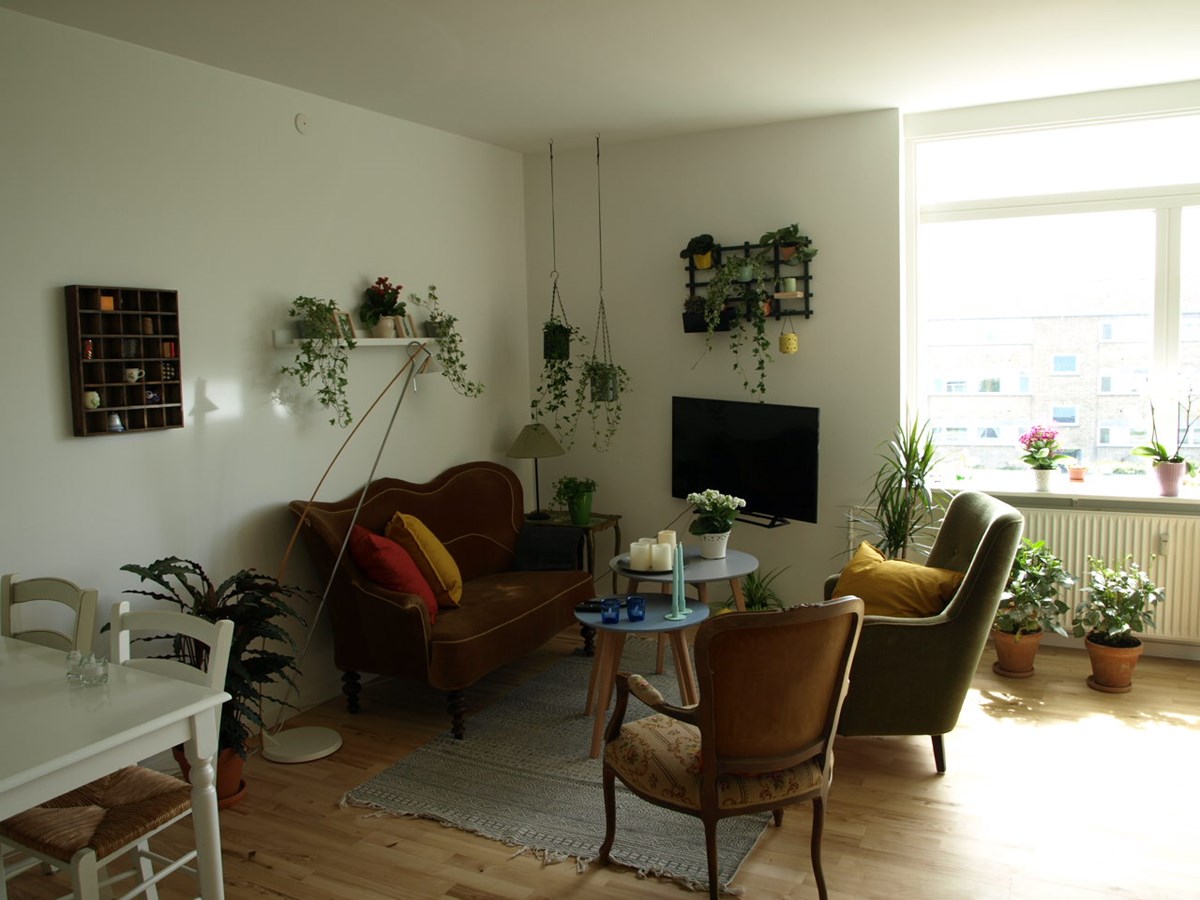 Hele Inger Maries stue er købt på DBA og hentet hos sælgere i og omkring Storkøbenhavn. På bare EN dag!