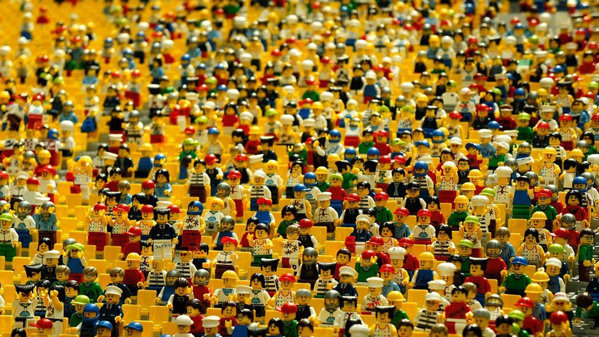 Brugt Lego er for alle. Lige nu er der over 20.000 annoncer med brugt Lego til salg på DBA nu. Lige fra de allerførste versioner til de helt nye. Og med priser fra 45 kroner til 15.000 kroner