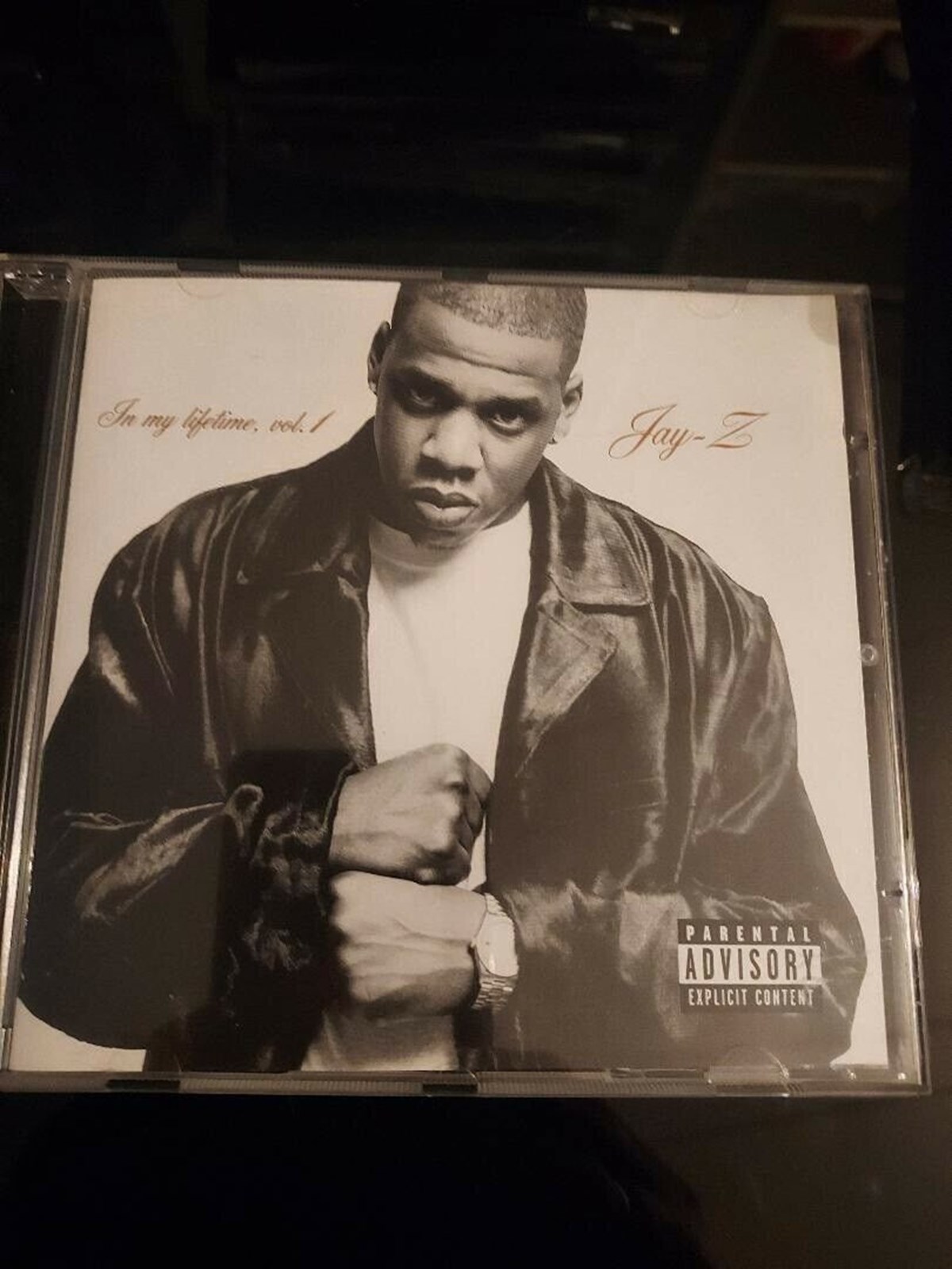 Jay Z var en af tidens store ikoner, og hans musik lever endnu. Du kan købe dette album af Torben i København for 60 kroner.