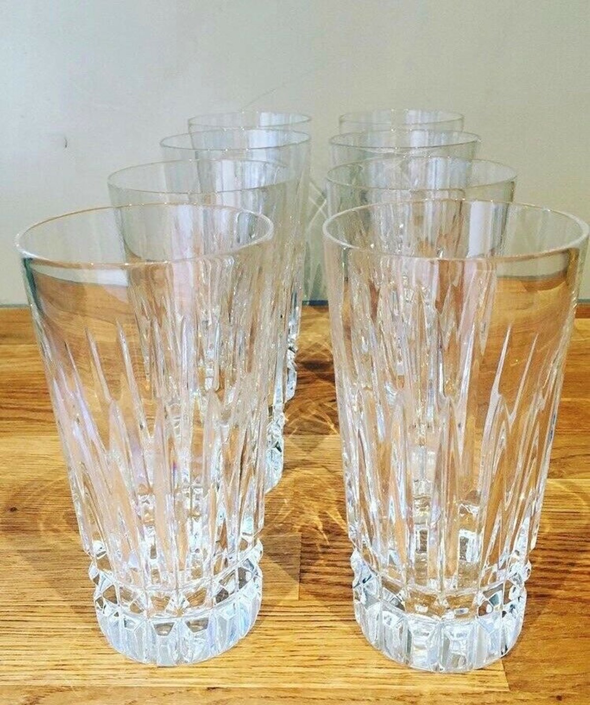 De flotte gamle glas fra Frankrig sælges samlet for 400 kroner, men kan også købes til 75 kroner stykket af Vibeke fra Hvidovre.