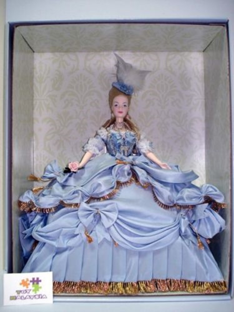 Her kan du se Mattels fortolkning af Marie Antoinette, som Anette Rose i dag vurderer er mellem 5.000-7.000 kroner værd