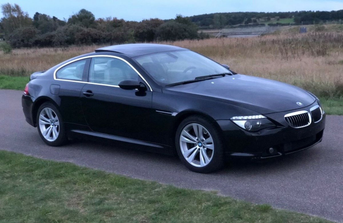 Lukas fra Dronningmølle har forstået, hvordan man tager et godt salgsbillede. Bilen, han sælger, er en BMW 645Ci, som står til 167.900 kroner.