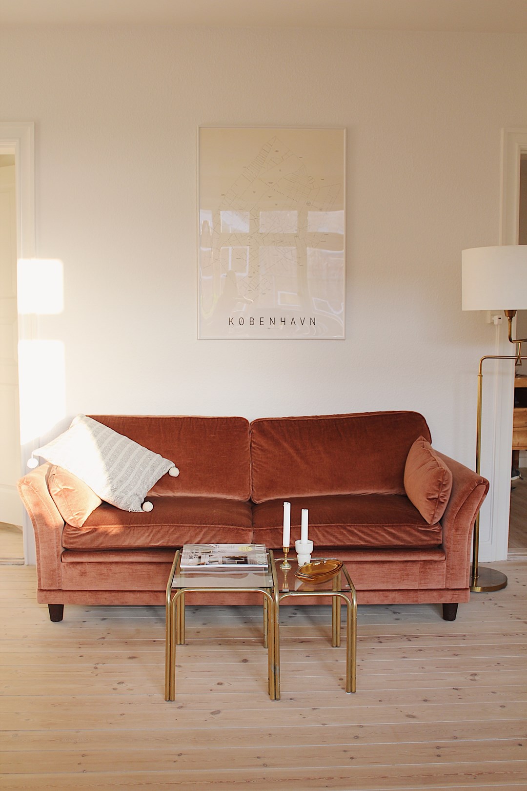 Her kan du se Emelies sofa. Hendes yndlingsmøbel. Læs hvorfor, den er det, herunder: