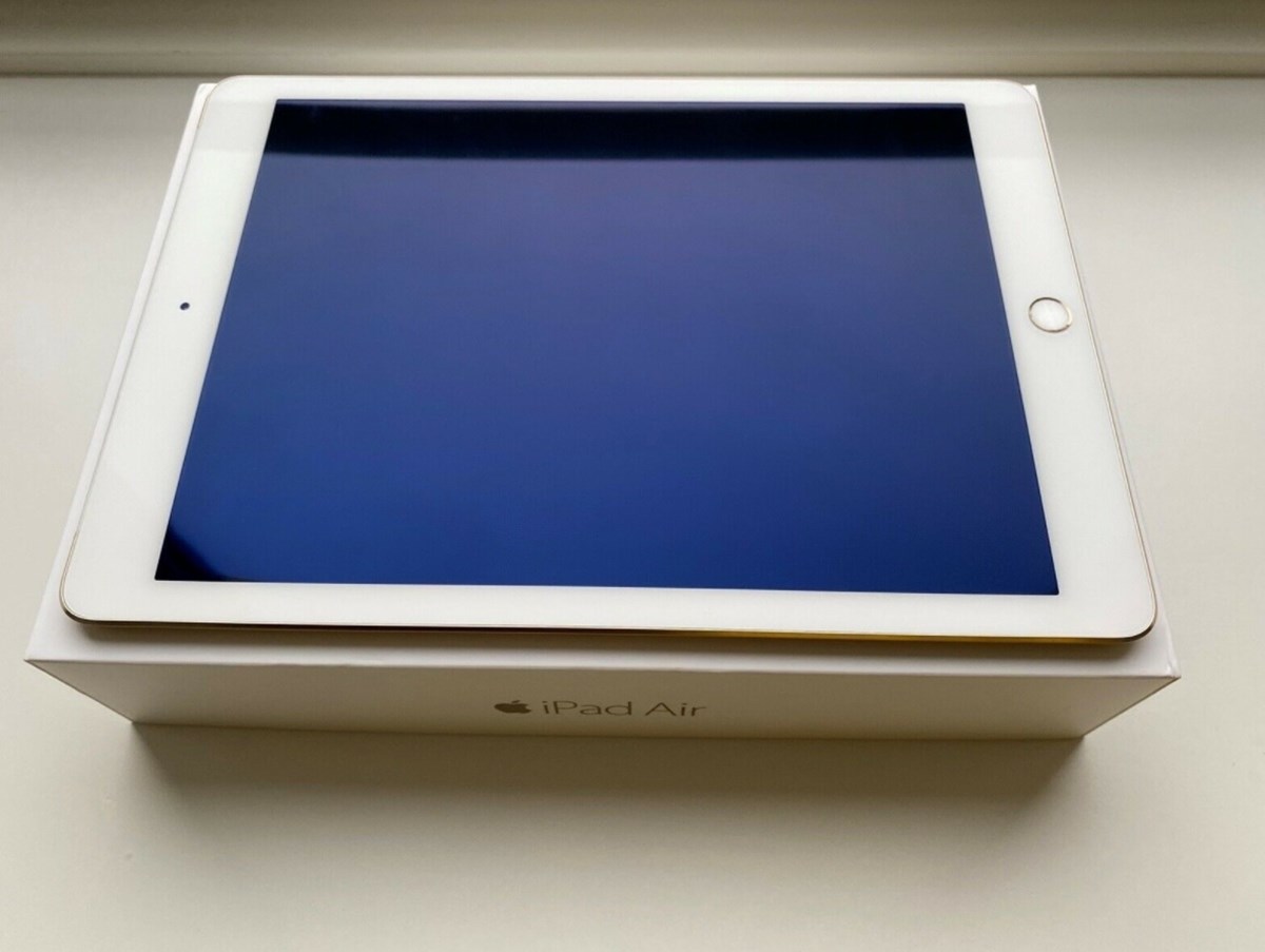 1.800 kroner skal du punge ud med, hvis denne iPad Air 2 skal blive din. Det er en sælger fra Ishøj, der har den til salg, og han skriver, at den er i perfekt stand