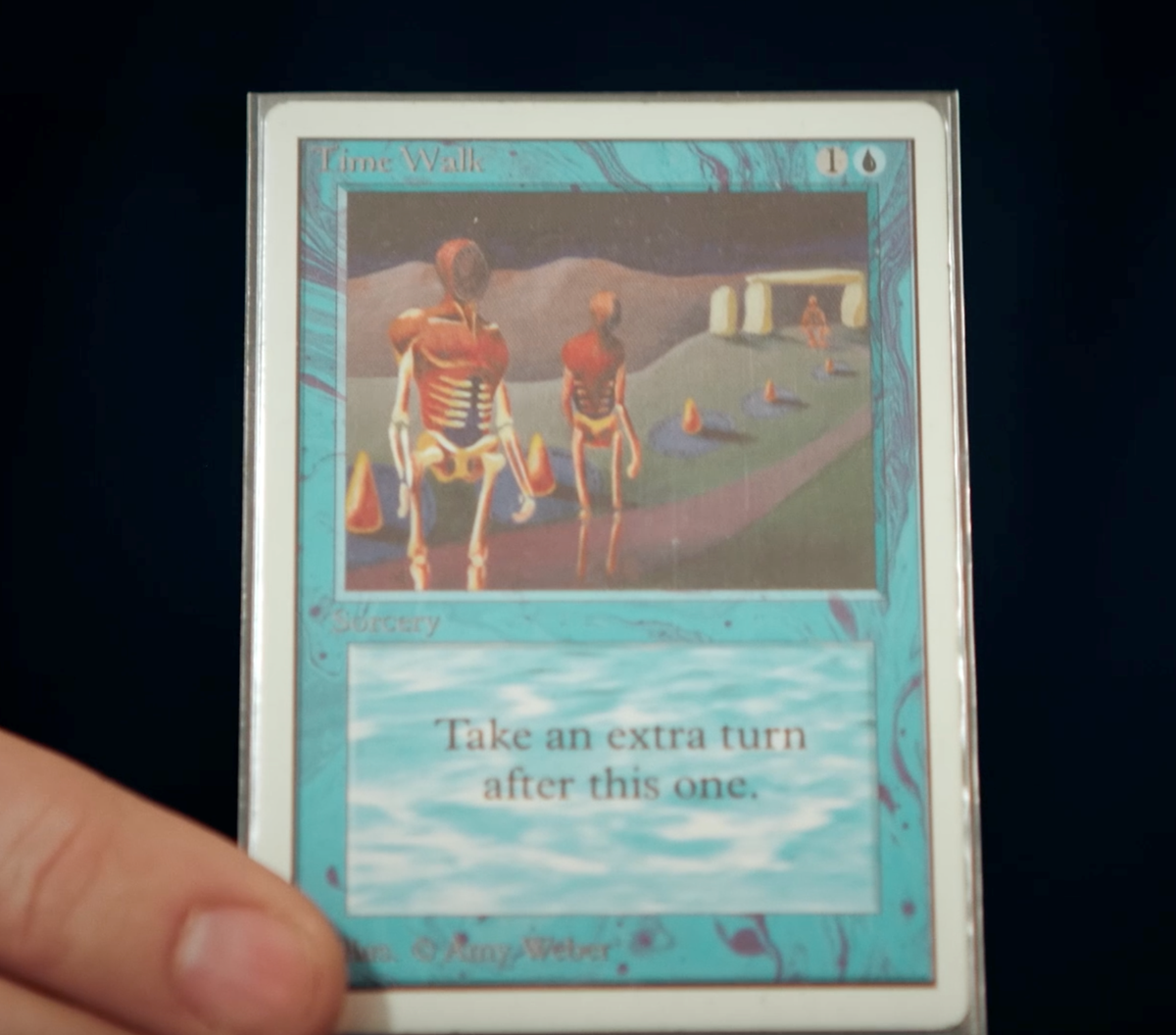 Hvert kort har en tekst der fortæller, hvad man skal gøre, når man spiller kortet på bordet. Spillet handler om at fratage modstanderens livspoint.