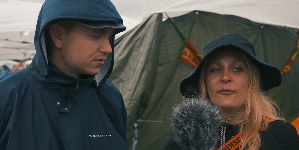 Mikkel og Ida bor for andet år i træk i 'Leave no Trace'-området på Roskilde Festival - og de lever fuldt ud op til konceptet. Se selv i videoen øverst i artiklen