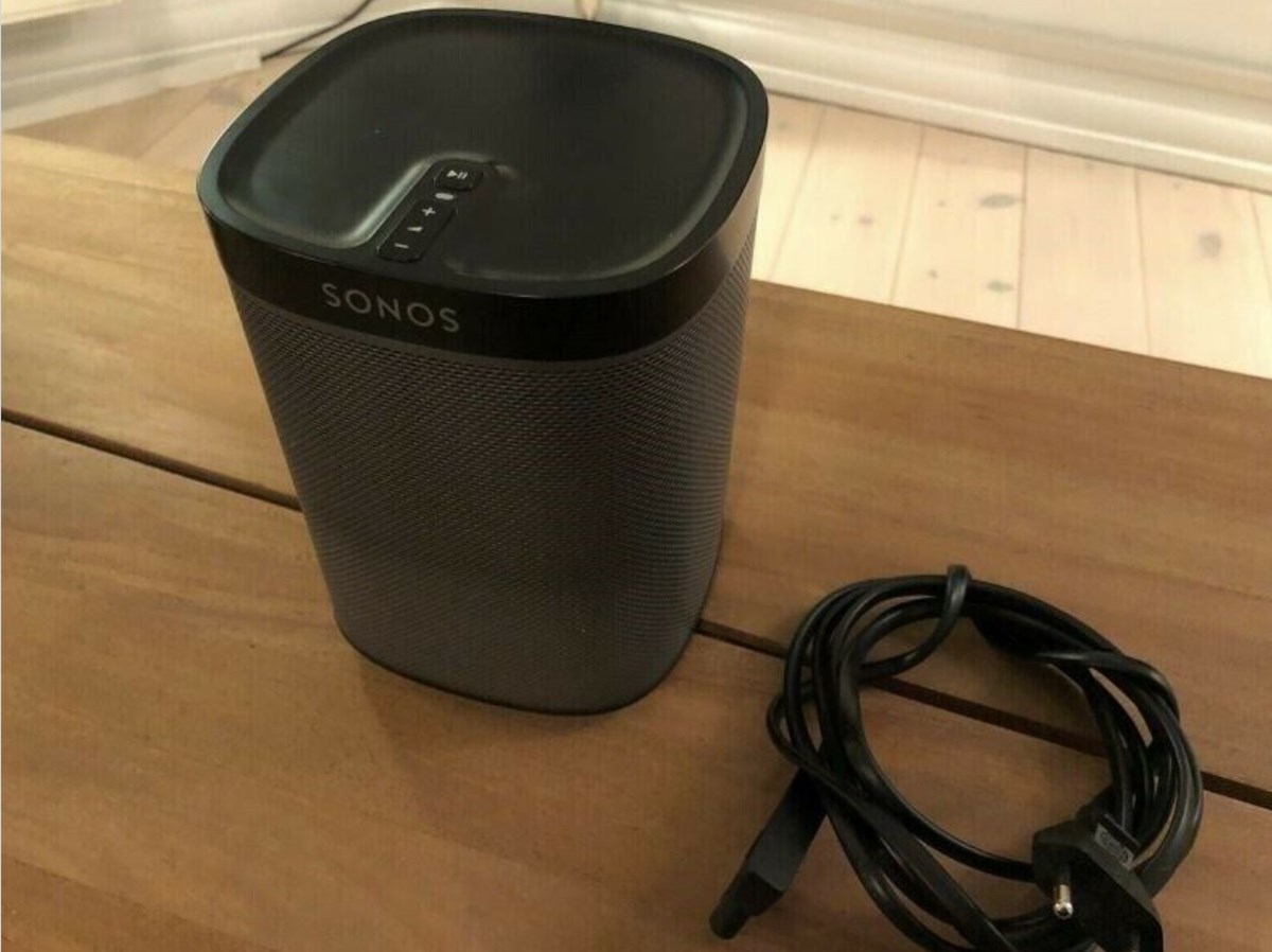 850 kroner skal du slippe for denne Sonos-højtaler, som Boris fra Hvidovre har til salg på DBA lige nu