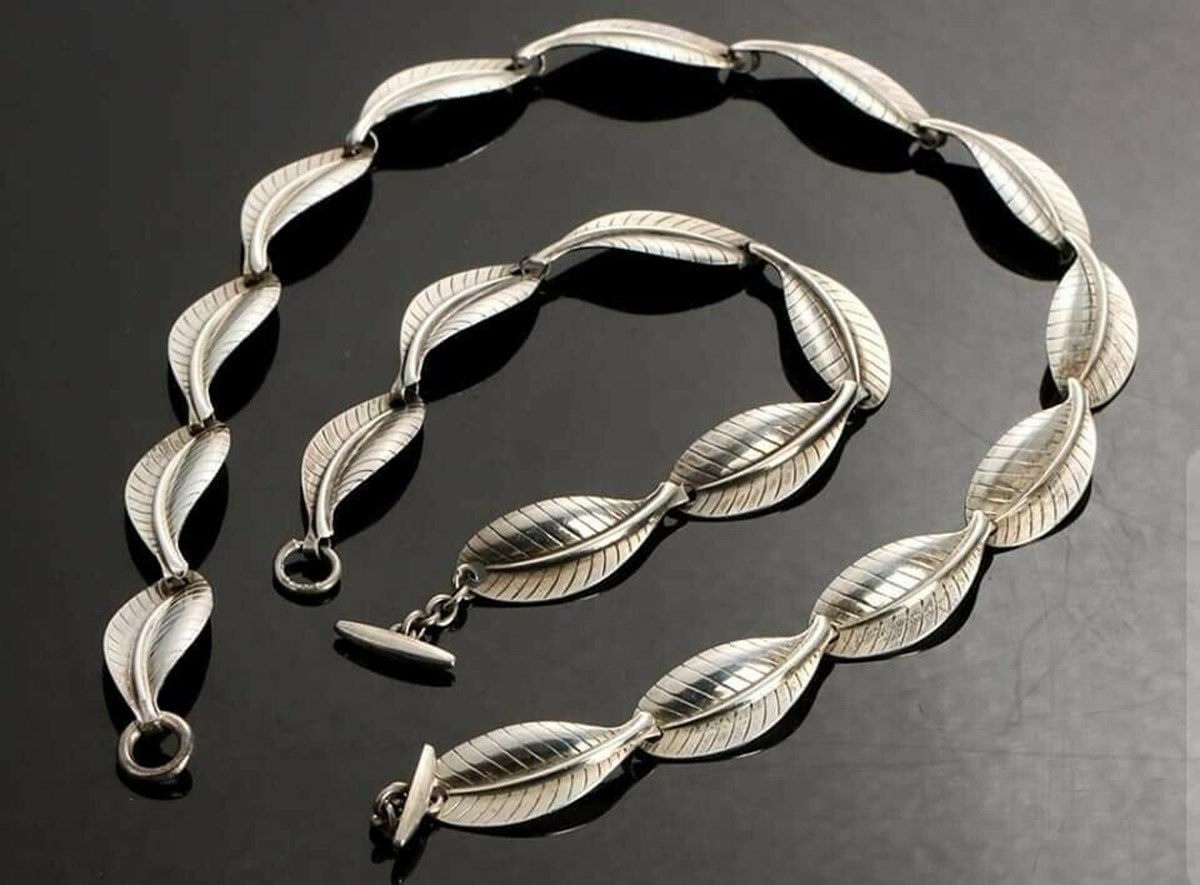Sølvsmykker er altid populære. Denne fine kæde koster 1.500 kroner og kan hentes hos sælger i København.