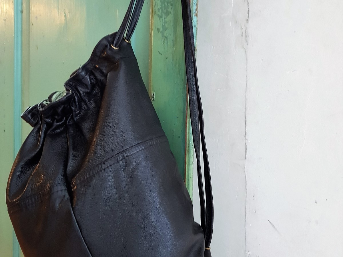 DIY i læder - VIDEO: laver en smuk læder taske