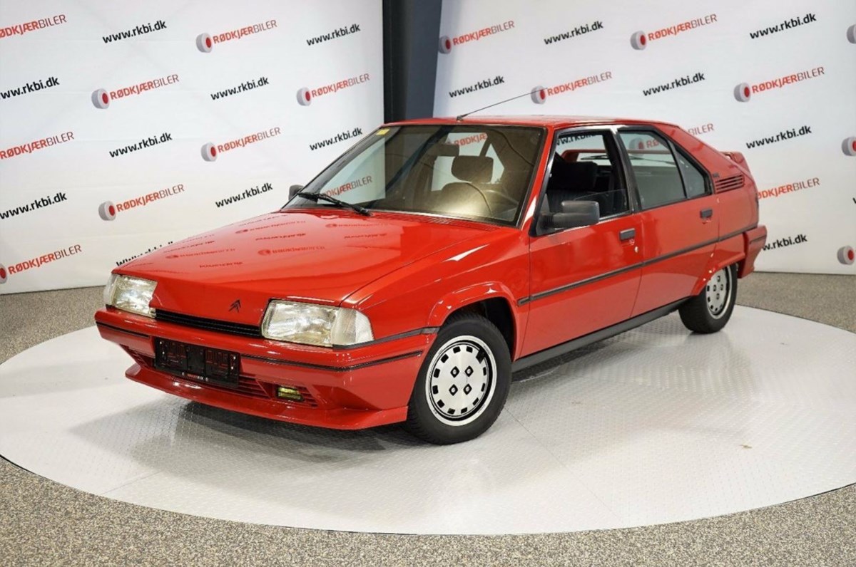Nogle biler sælger (næsten) sig selv. Se bare denne underskønne Citroën BX, der sælges af forhandleren Autlet for 70.000 kroner.