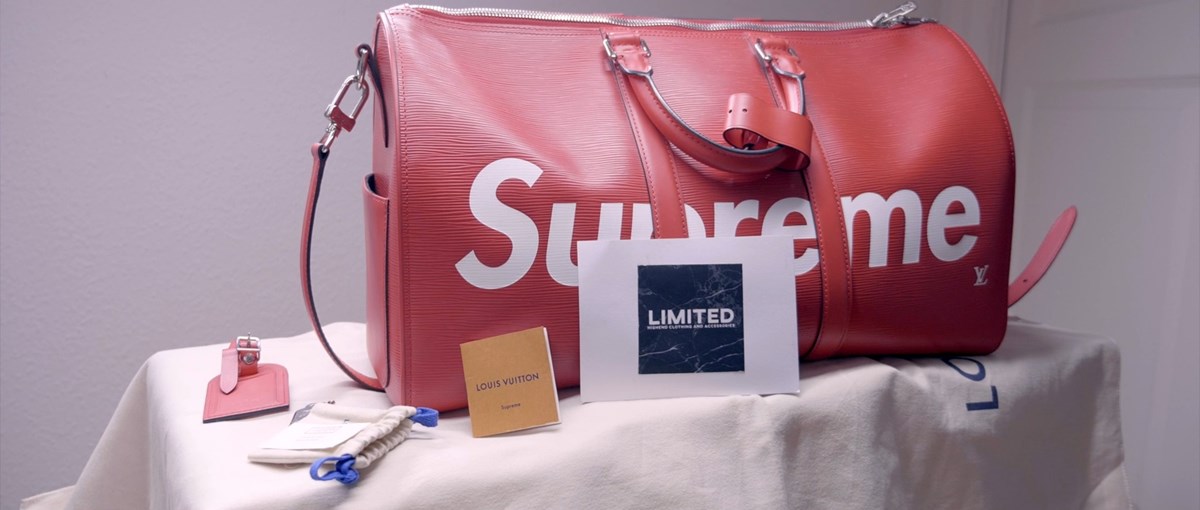 maske nøjagtigt hvile VIDEO: Se Supreme x Louis Vuitton taske Keepall Bandoulier på DBA