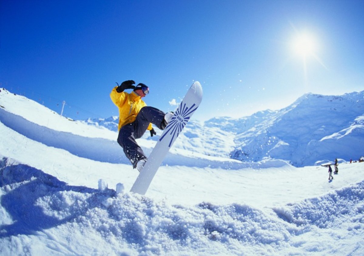 Er du dedikeret til snowboarding? Så er der også rigtig mange penge at spare for dig – læs med herunder