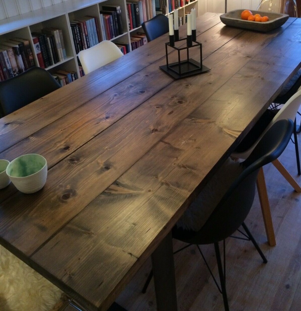 Dette plankebord kan blive dit for 4.800 kroner. Det er Jytte fra Strandby nær Frederikshavn, der har det til salg.