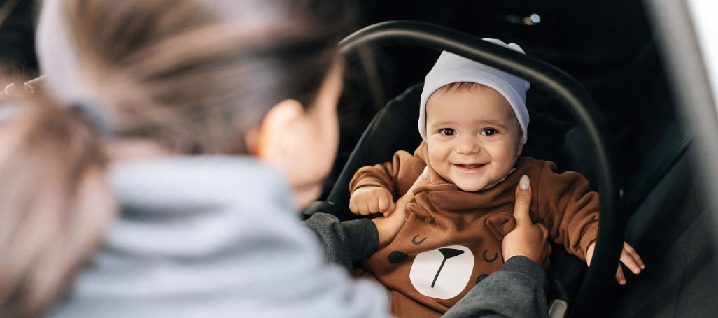 Rear-facing vs forward-facing car seats: when should children make the switch?