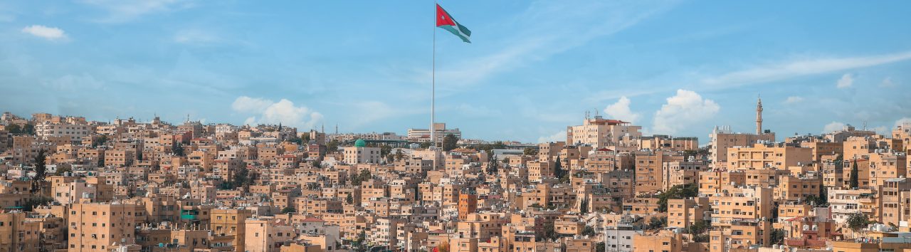 السفر إلى عمان مع طيران أديل
