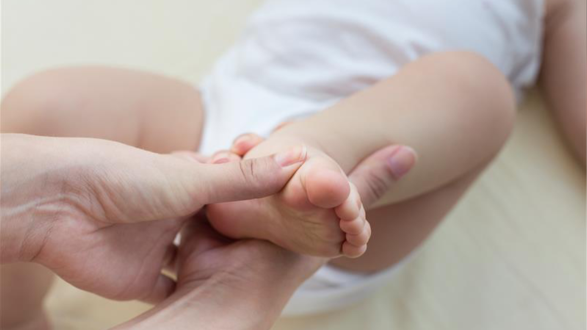 Clubfoot: causes, symptoms and treatment