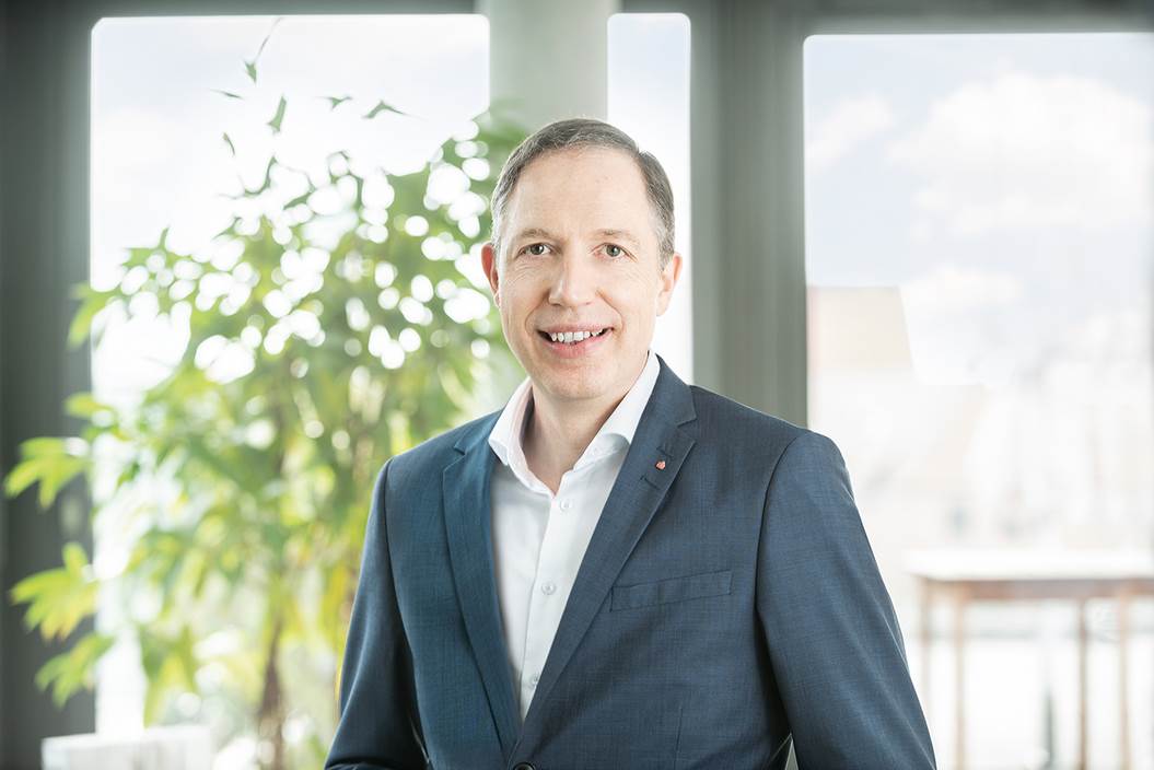 Dr Stefan Bill 2 2