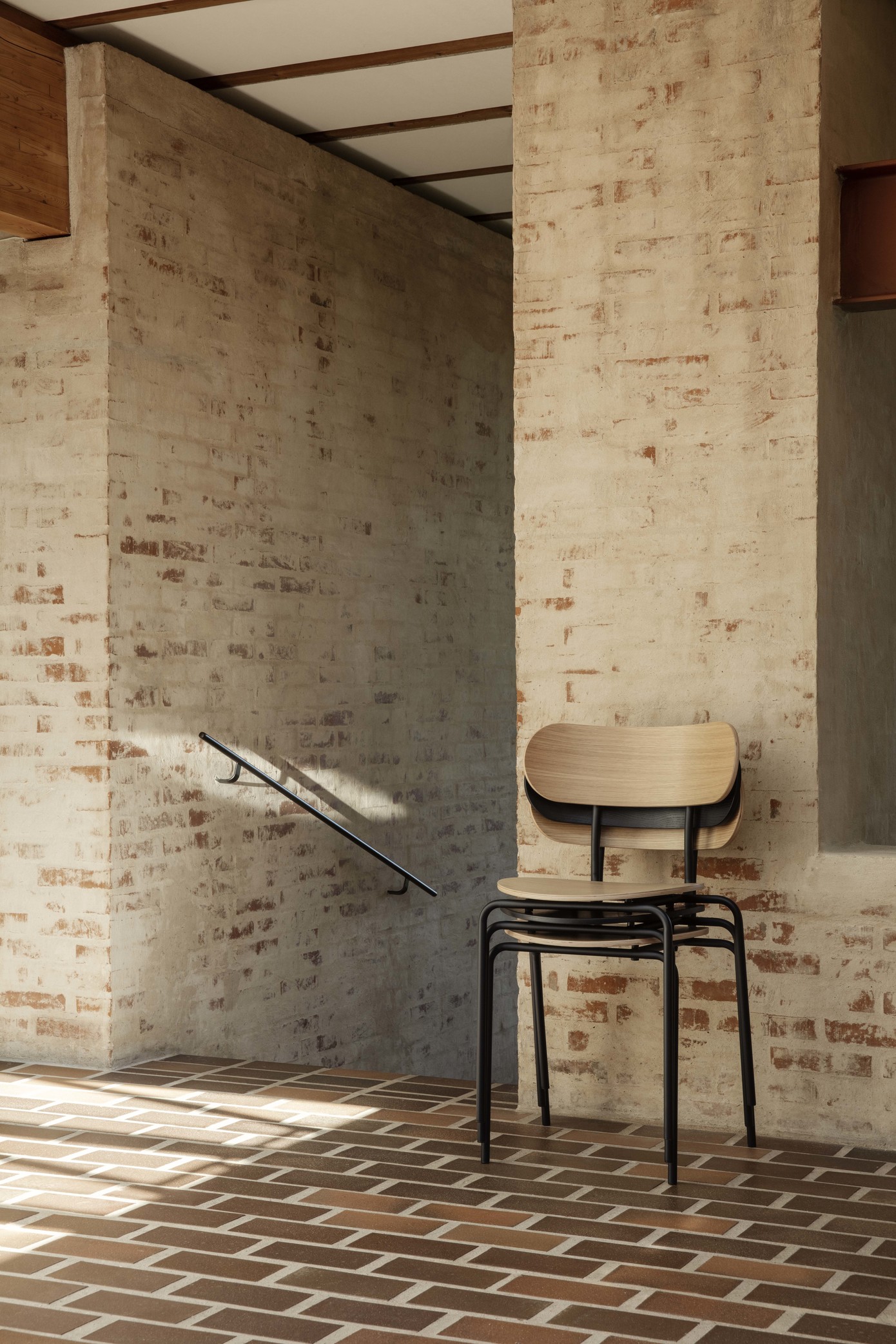 GUBI Coco Counter Chair, Fully Upholstered