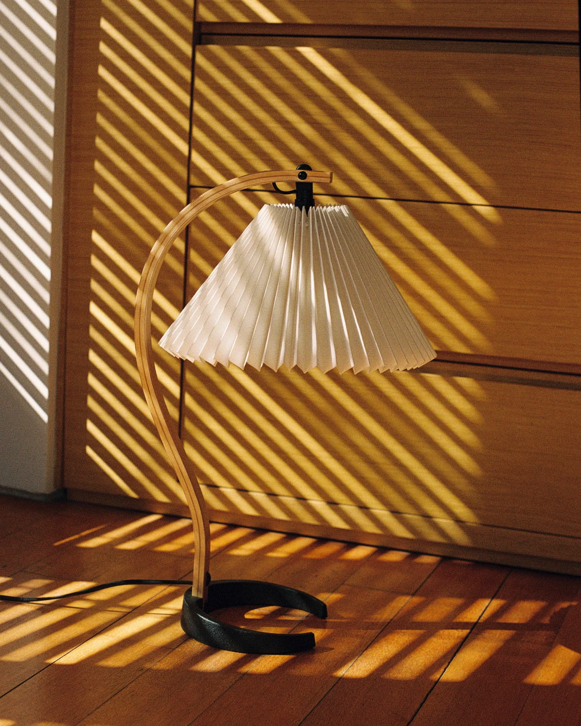 GUBI Timberline Table Lamp