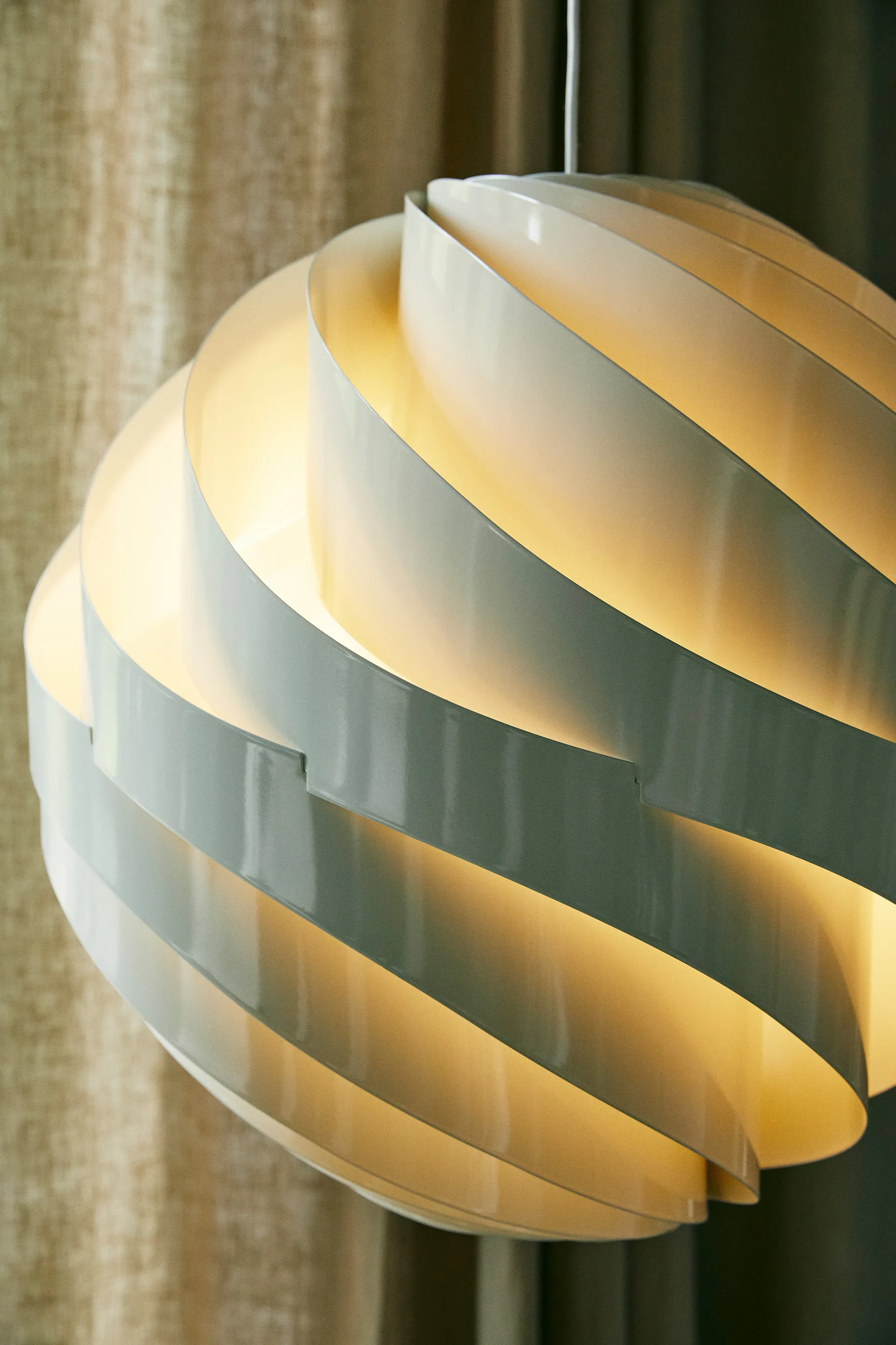 GUBI Turbo Pendant