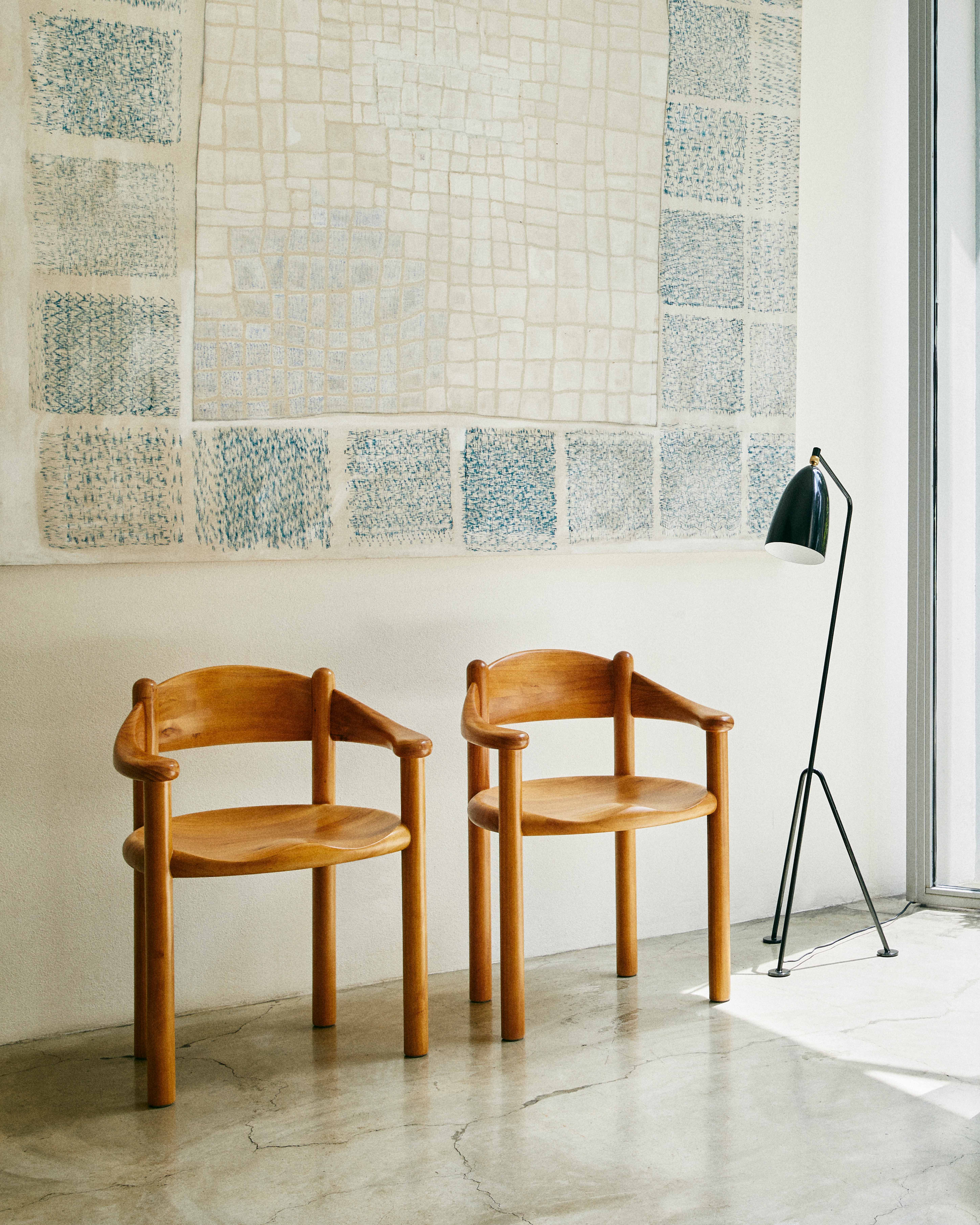 GUBI Gräshoppa Floor Lamp