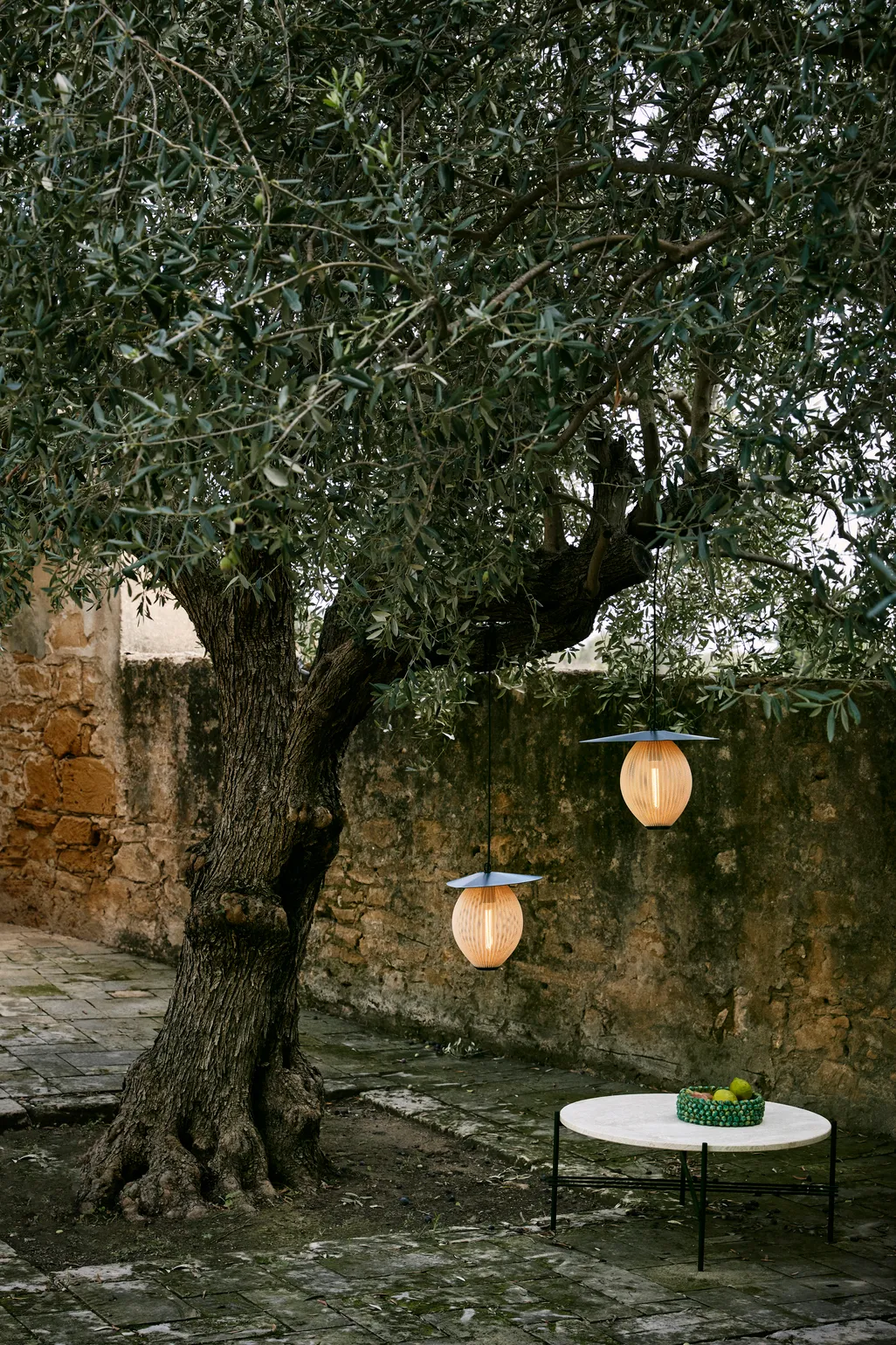 GUBI Satellite Pendant, Outdoor