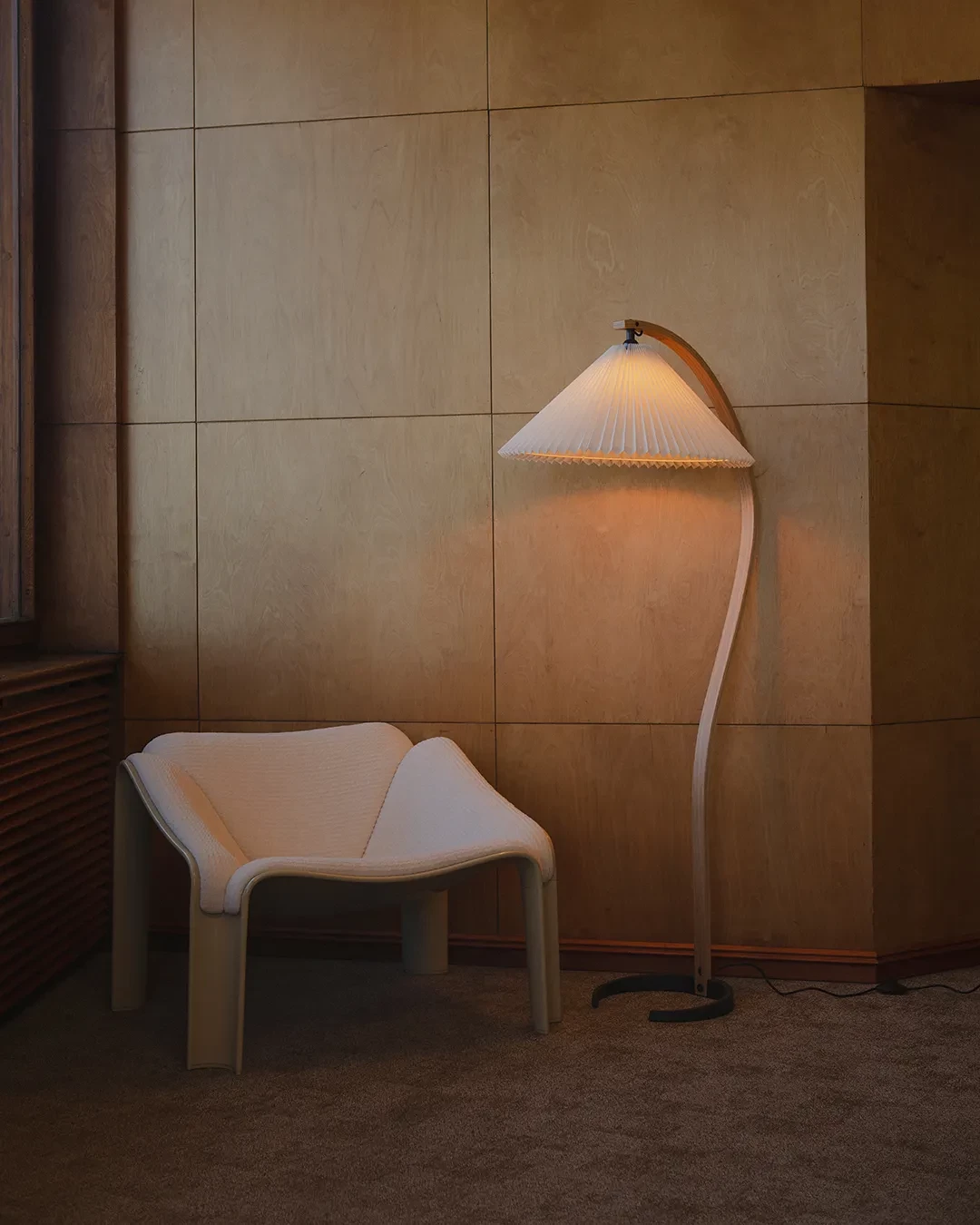 GUBI Timberline Floor Lamp