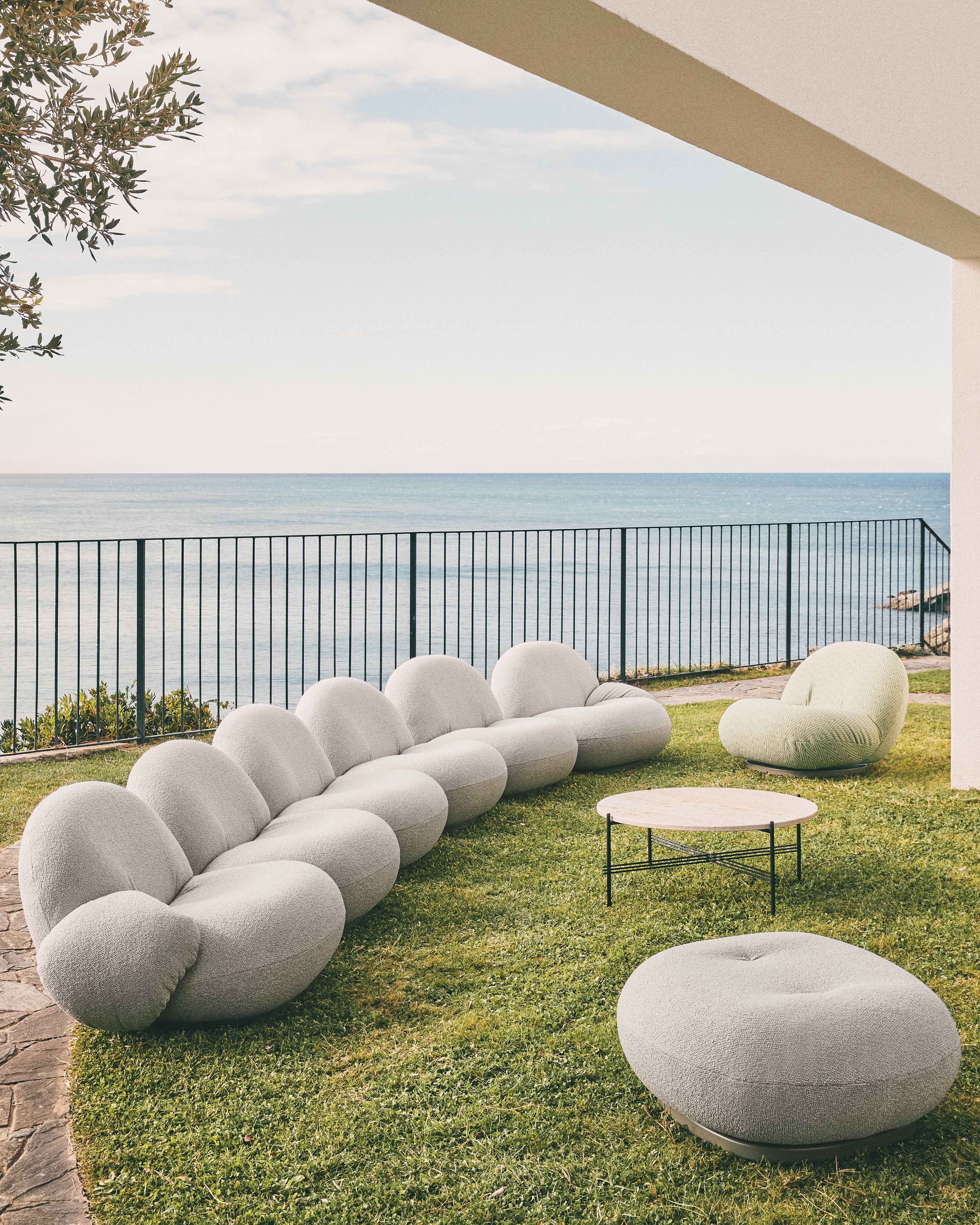 GUBI Pacha Ottoman, Outdoor