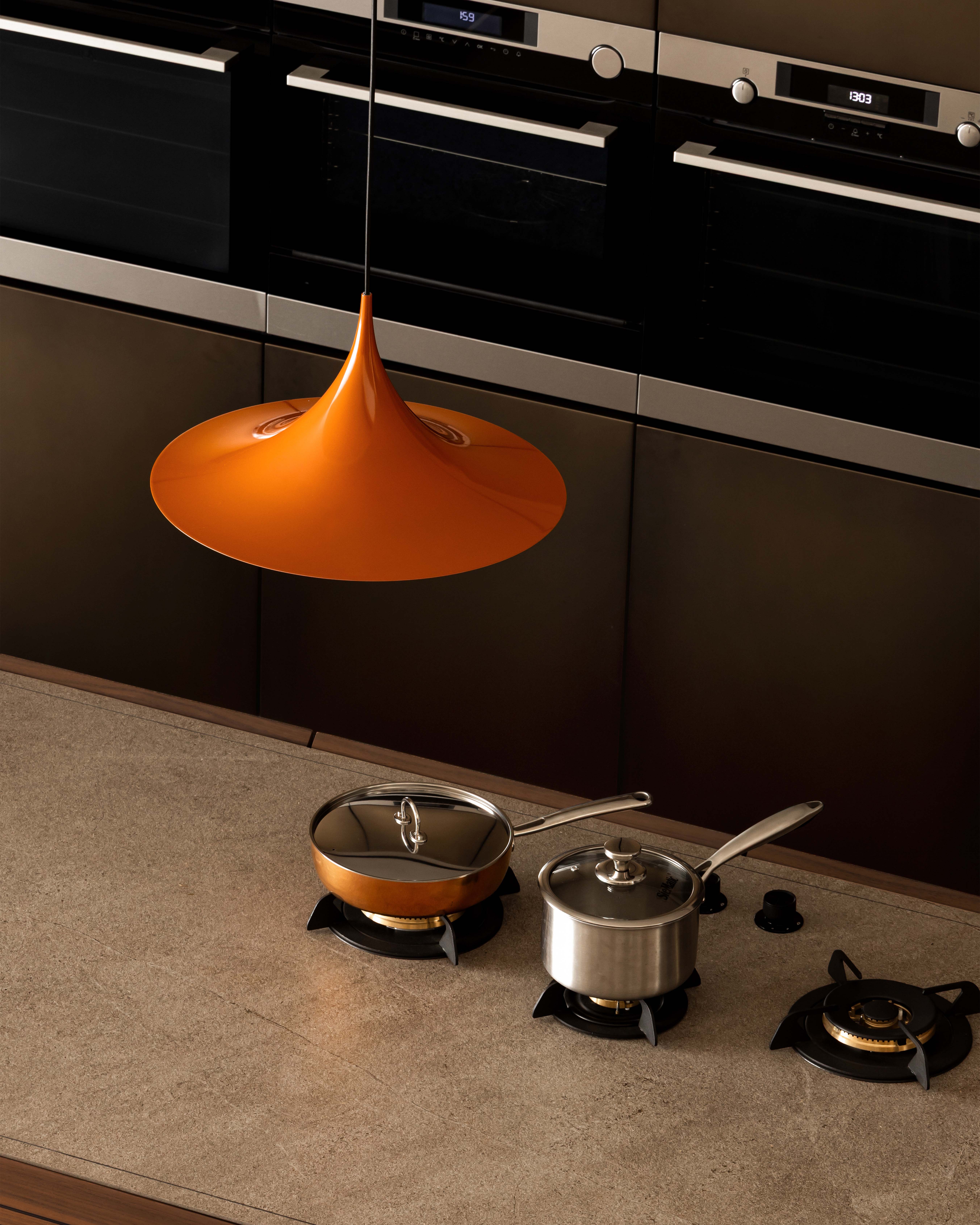 GUBI Semi Pendant