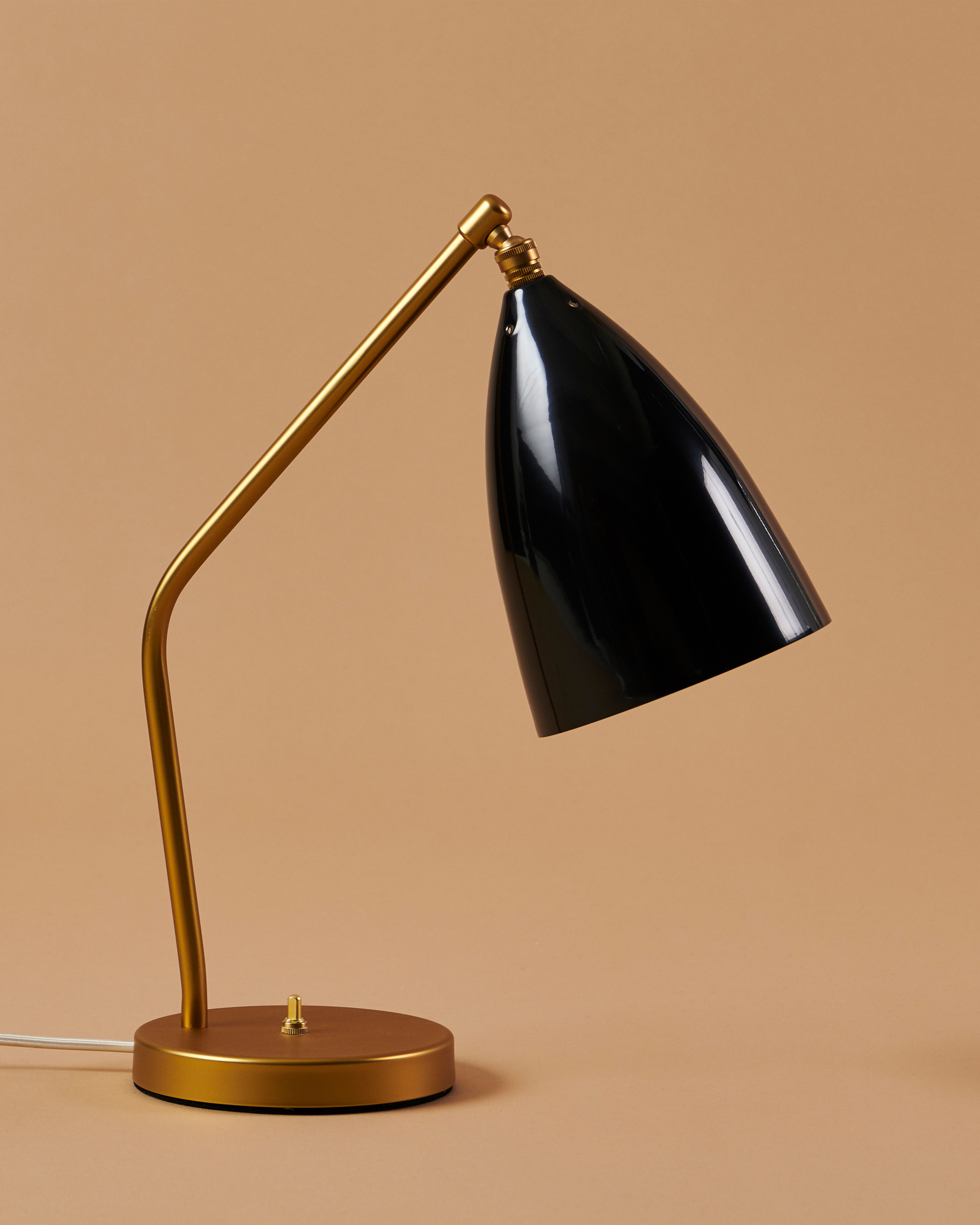 GUBI Gräshoppa Table Lamp