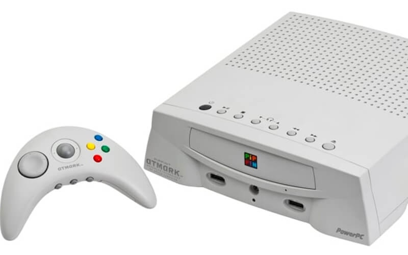 A white Apple Pippin console and controller