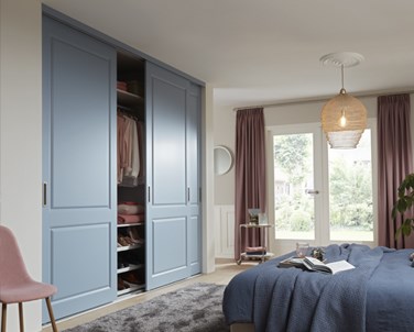 Klassieke schuifdeuren blauw