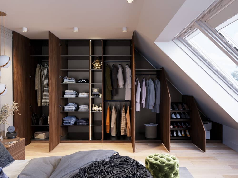 Donker eiken draaideurkast