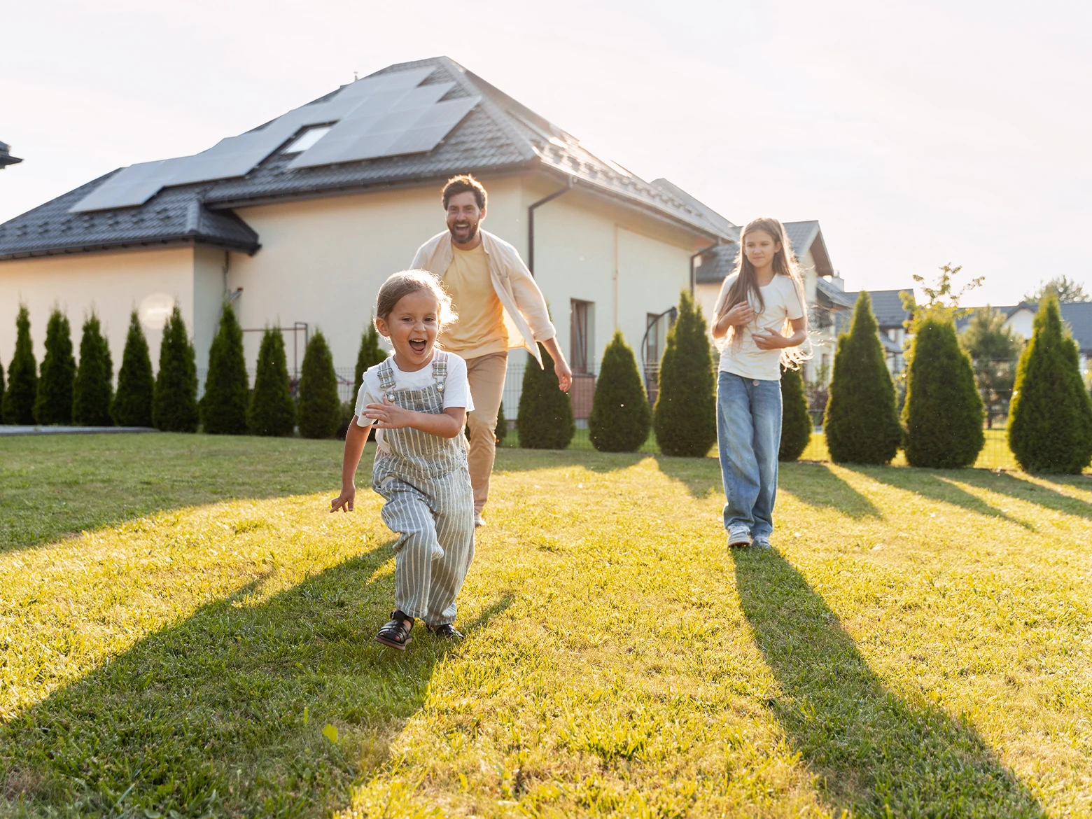 Your hub for solar and battery