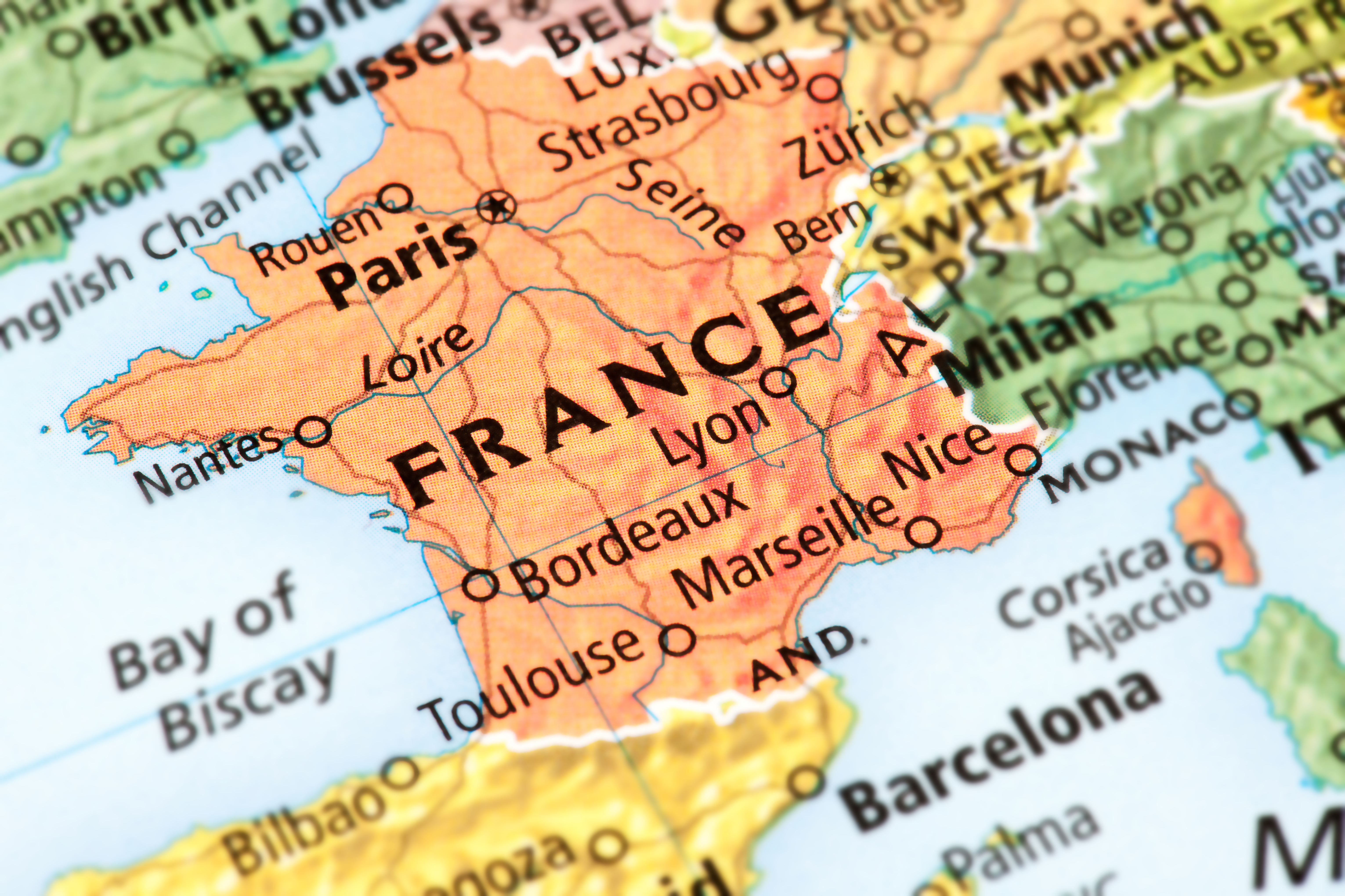 Regulatory update - France: directors can protect personal address