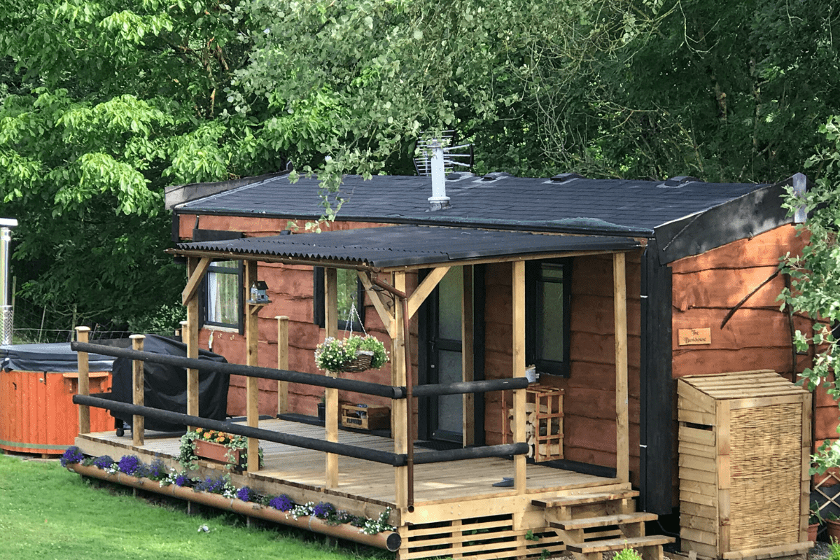 An exterior shot of a lodge at Glamping on the Hill